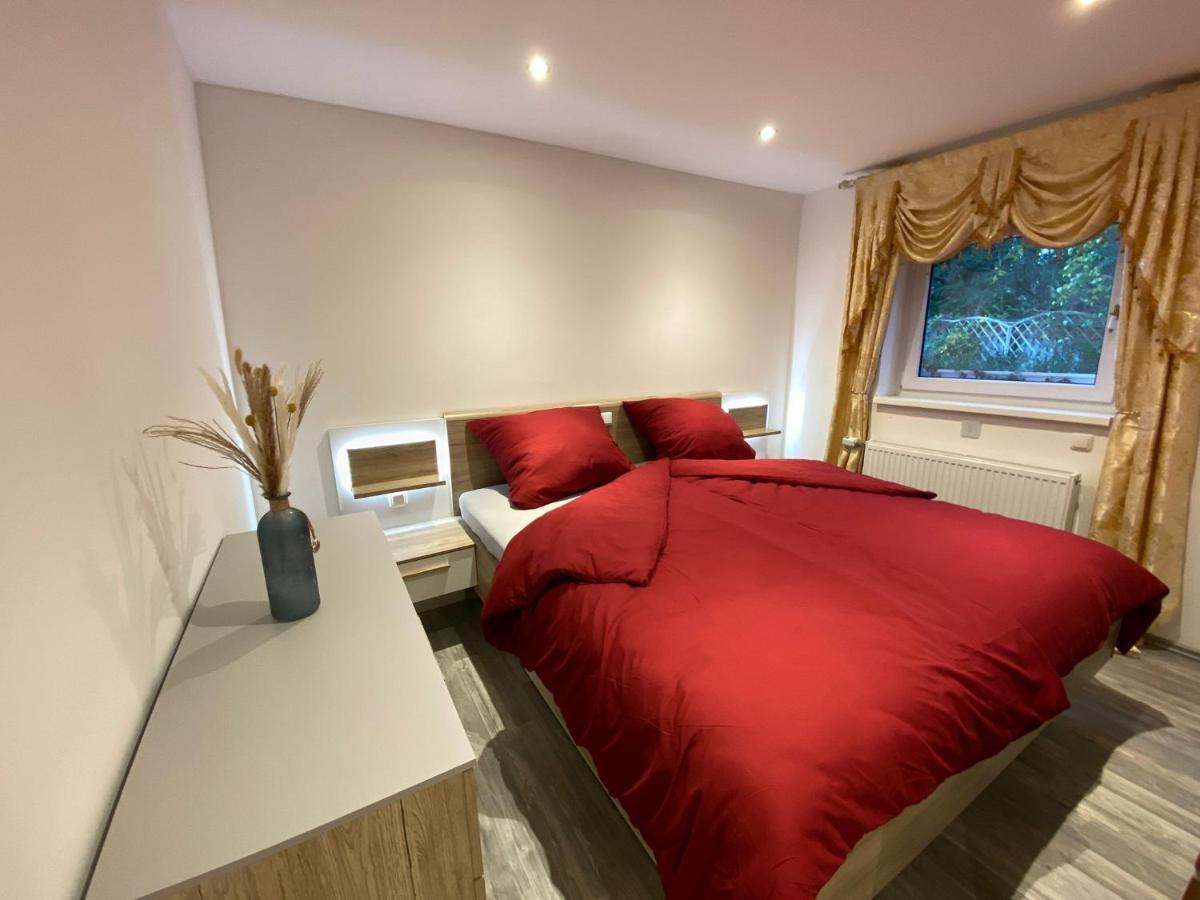 Ferienwohnung Gulfhaus, Mit Sauna Und Grossem Garten Apen Exterior foto